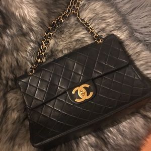 Chanel Maxi XL (vintage)